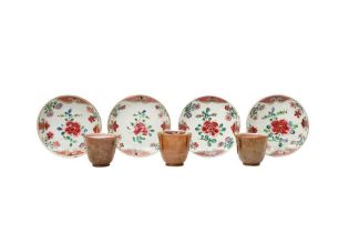 THREE CHINESE BATAVIAN WARE CUPS AND FOUR SAUCERS 清十八至十九世紀 外銷粉彩及五彩醬釉盃三件及粉彩醬釉碟四件