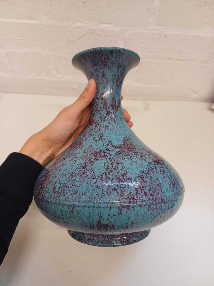 A CHINESE ROBIN'S EGG-GLAZED PEAR-SHAPED VASE 爐鈞釉荸薺瓶 - Image 5 of 16