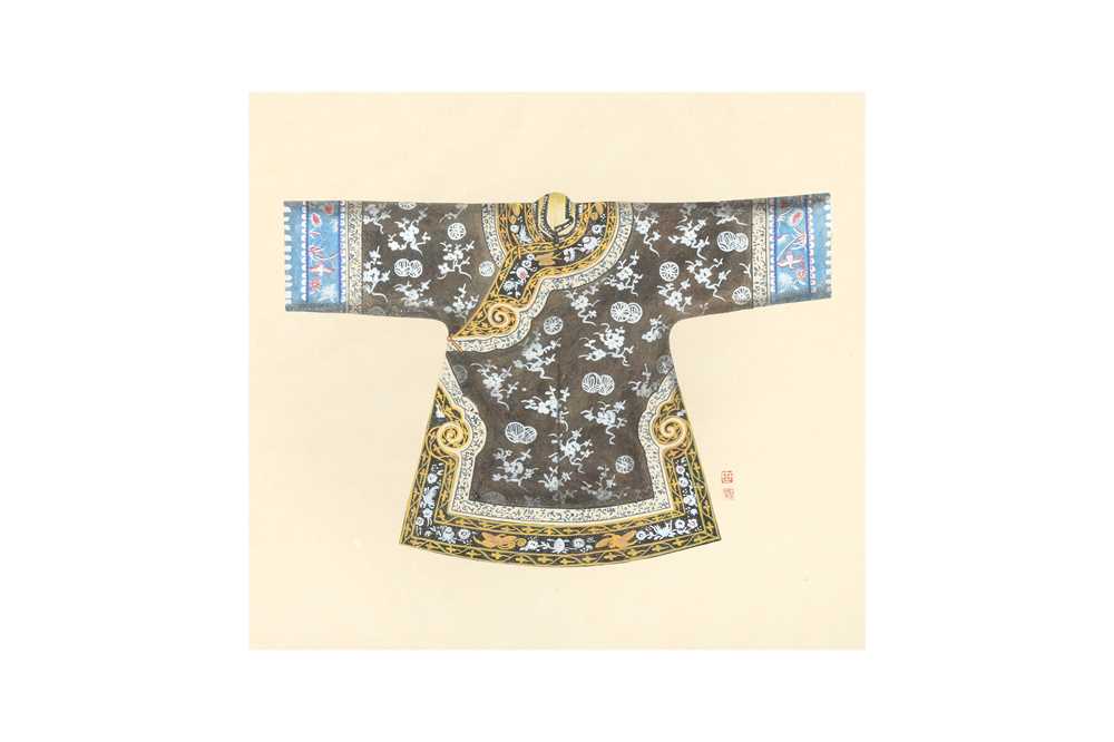 A SET OF EIGHT CHINESE PAINTINGS OF ROBES 晚清 水粉繪吉服袍一組五件 - Image 7 of 31
