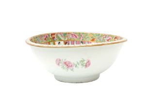 A CHINESE CANTON FAMILLE-ROSE 'FIGURATIVE' BOWL 清十九世紀 廣彩人物故事圖盌