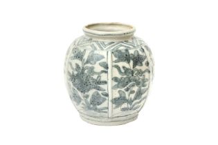 A CHINESE BLUE AND WHITE 'BLOSSOMS' JAR 明 青花花卉紋罐