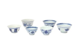 SIX CHINESE BLUE AND WHITE CUPS 清 青花盃六件