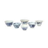 SIX CHINESE BLUE AND WHITE CUPS 清十九世紀 青花盃六件