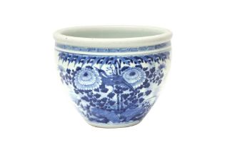 A CHINESE BLUE AND WHITE 'BIRD AND BLOSSOMS' JARDINIÈRE 清十九世紀 青花花鳥圖紋盆