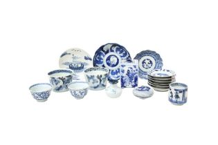 A GROUP OF JAPANESE AND CHINESE BLUE AND WHITE PORCELAIN 十九及二十世紀 青花瓷器一組