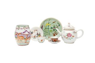 FIVE CHINESE FAMILLE-ROSE PIECES AND AN IMARI CUP AND SAUCER 清 十八或十九世紀 粉彩瓷器一組 及 日本五彩盃及碟