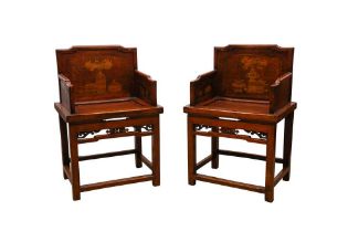 A PAIR OF CHINESE WOOD CHAIRS 清十九世紀 木三多圖紋靠背椅一對