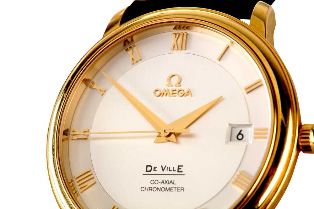 A GENTS 18K GOLD OMEGA DE VILLE DRESS WATCH - Image 2 of 5