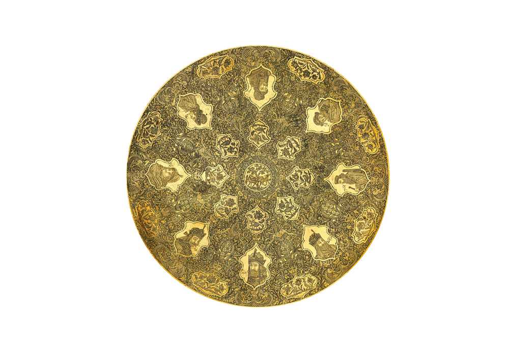 A FINELY ENGRAVED QAJAR BRASS TABLE TOP Qajar Iran, late 19th - early 20th century - Image 2 of 8