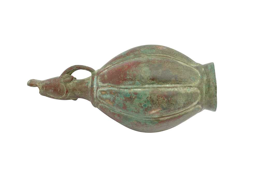 A SMALL MEDIEVAL BRONZE BOTTLE WITH A PERSIAN GAZELLE SPOUT Possibly Khorasan, Eastern Iran, 9th - 1 - Image 4 of 4