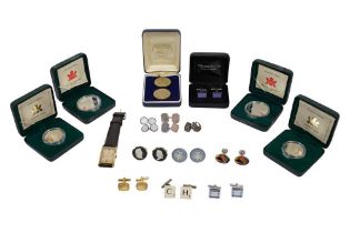 A MIXED GROUP OF COSTUME JEWELLERY AND COINS