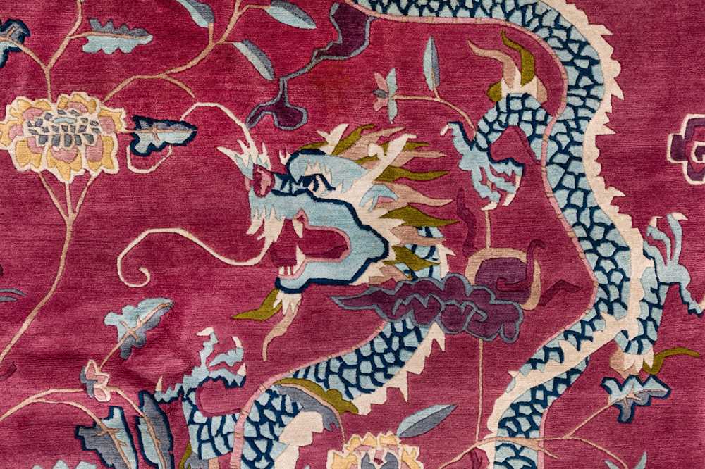 A FINE TIBETAN CARPET - Image 3 of 8