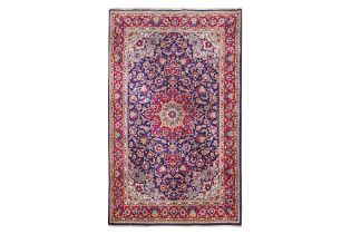 A FINE KASHAN RUG, CENTRAL PERSIA