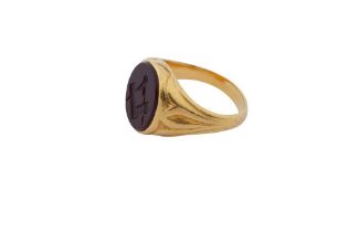 A MASONIC SIGNET RING