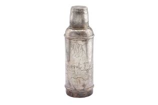 AN EARLY 20TH CENTURY AMERICAN STERLING SILVER AND GLASS LINED COCKTAIL SHAKER, NEW YORK CIRCA 1910