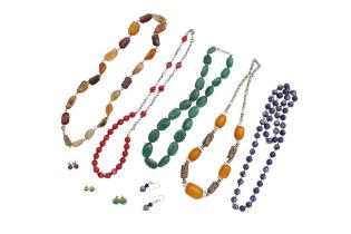 A GROUP OF BEADED JEWELLERY