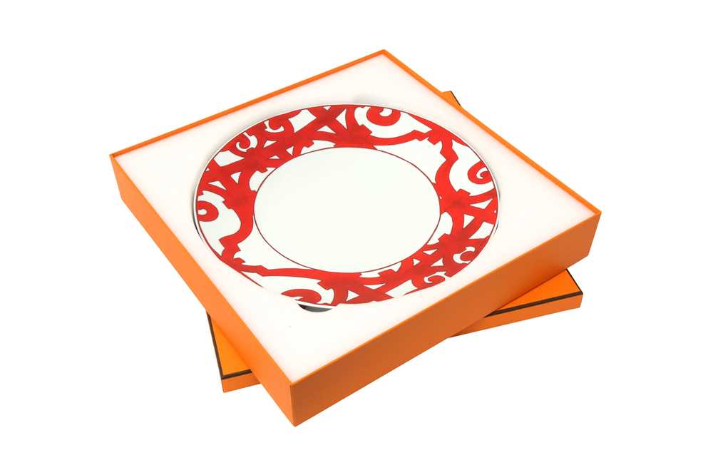 Hermes 'Balcon du Guadalquivir' Charger Presentation Plates - Image 3 of 3