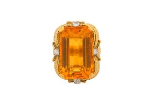 A CITRINE AND DIAMOND RING