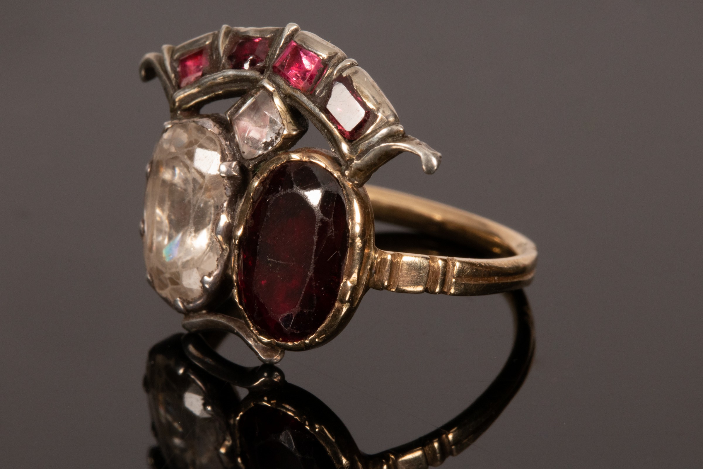 A Georgian garnet and paste set ring, size G, - Image 2 of 5