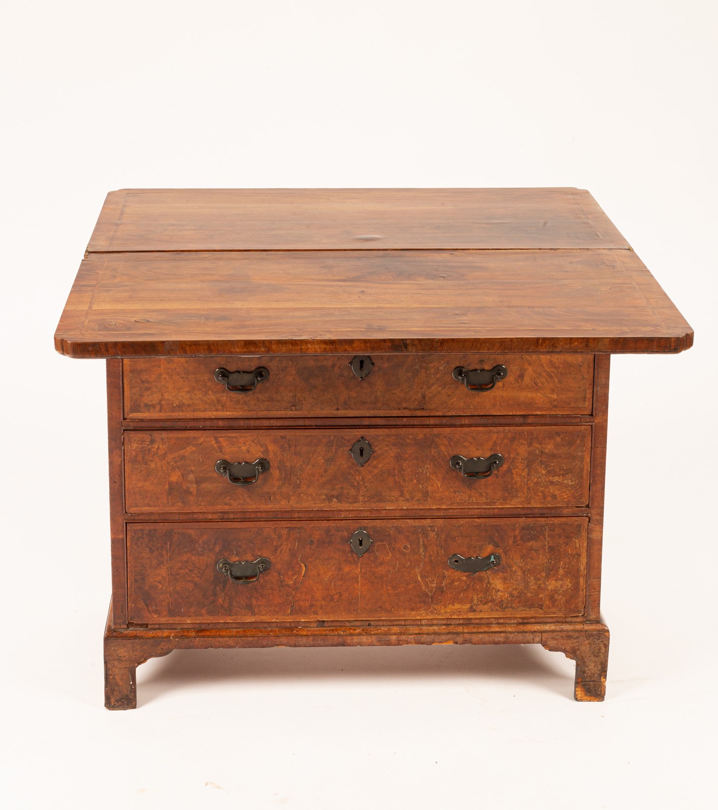 An 18th Century bachelor's chest, in walnut and burr walnut, - Image 2 of 10