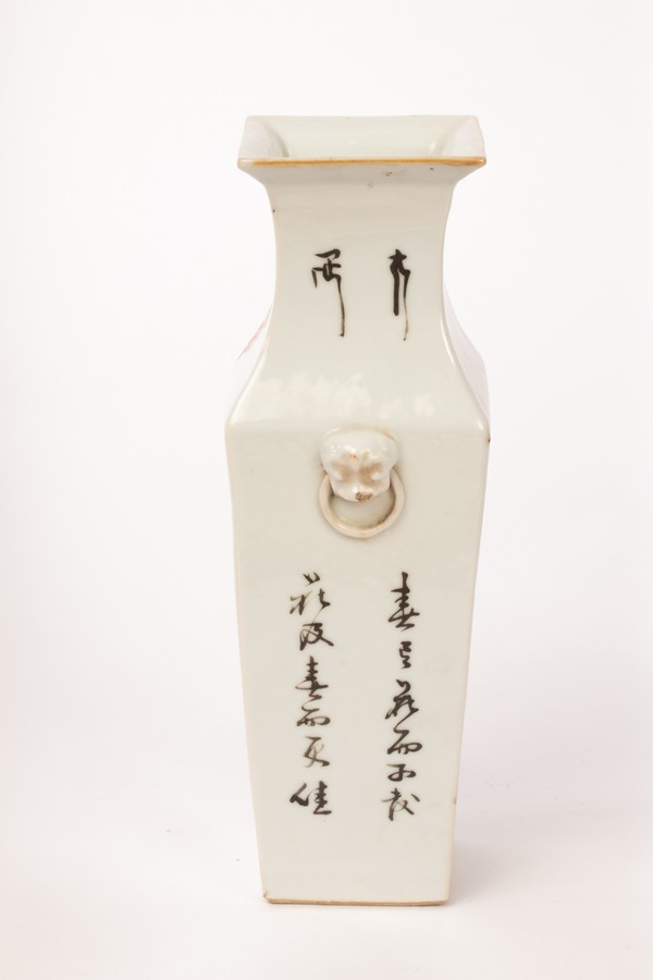 A Chinese Qianjiangcai square vase, late Qing, two sides decorated with flowers and a bird, - Image 4 of 5