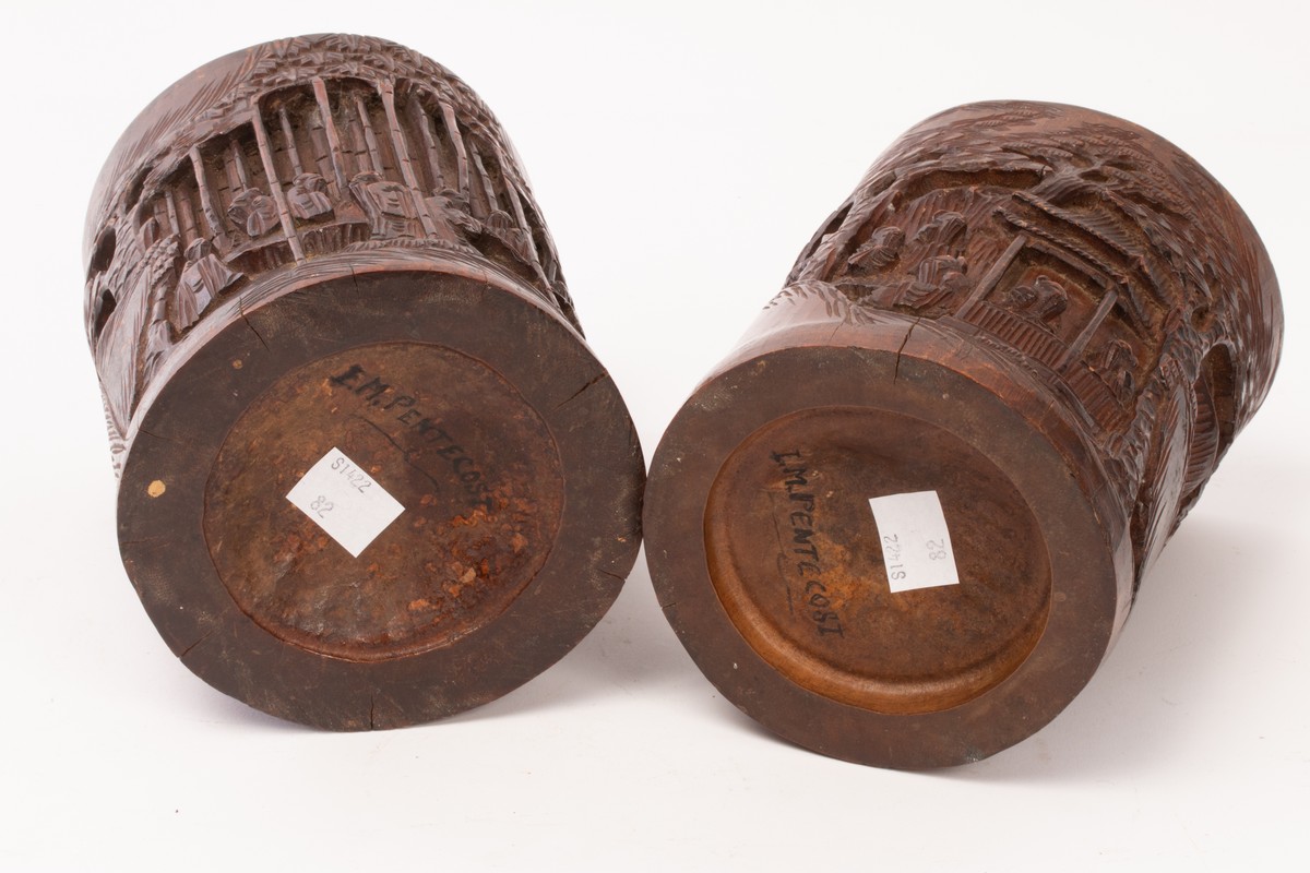 Two Chinese bamboo brush pots, late 19th/early 20th century, - Image 4 of 6