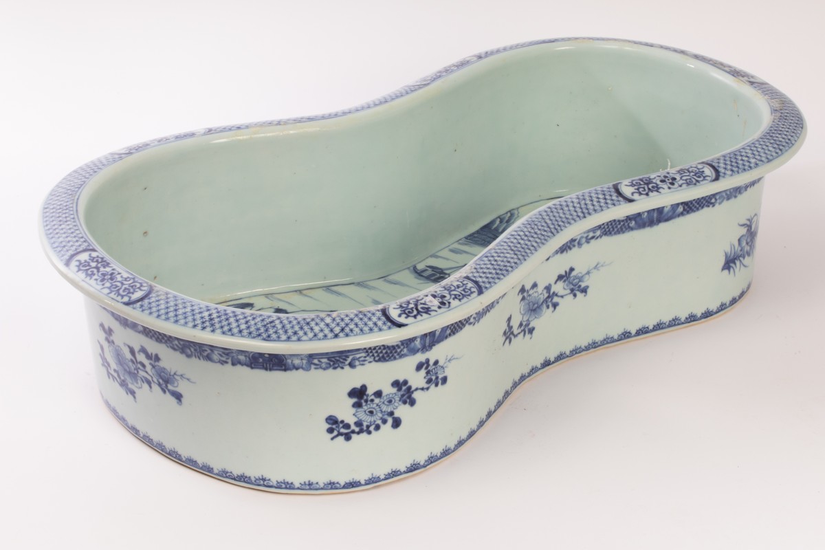 A Chinese blue and white porcelain washing basin, mid Qing Dynasty, of shaped form,