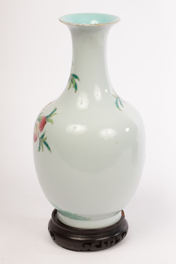 A Chinese famille rose porcelain vase, Guanyinping, Daqing Daoguang Nianzhi mark, maybe later, - Image 2 of 11