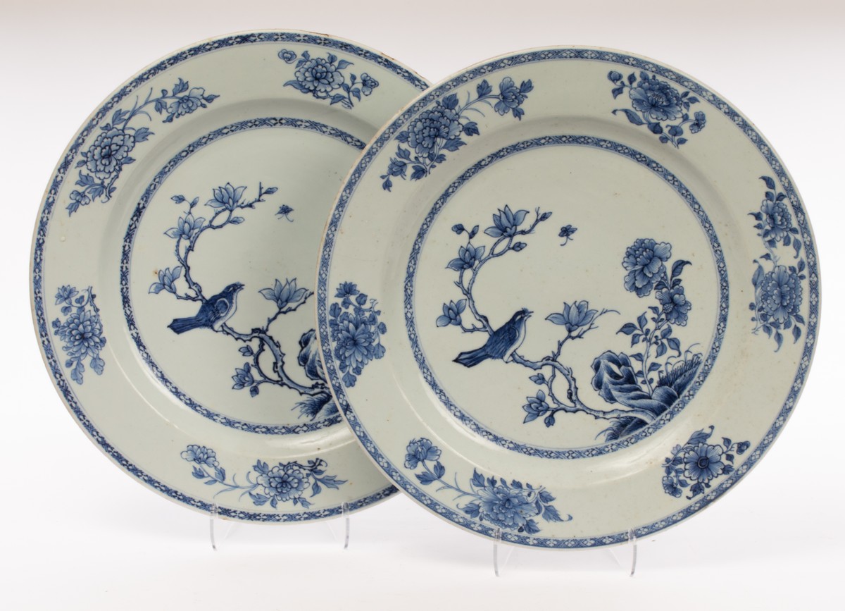 A large pair of blue and white circular dishes, Qing dynasty, Qianlong period,