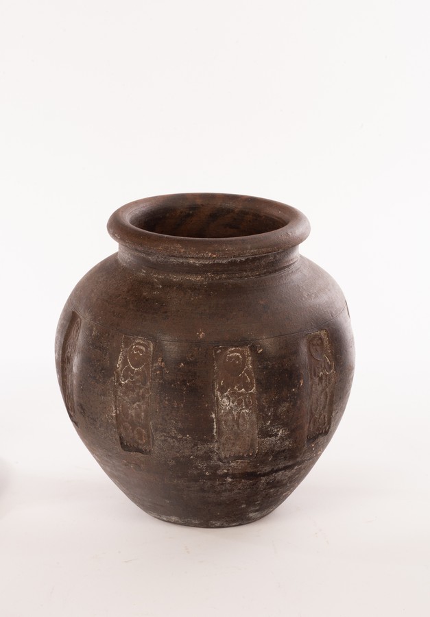 Three stoneware vessels, one with incised initials to base 'AG', 25. - Image 3 of 5