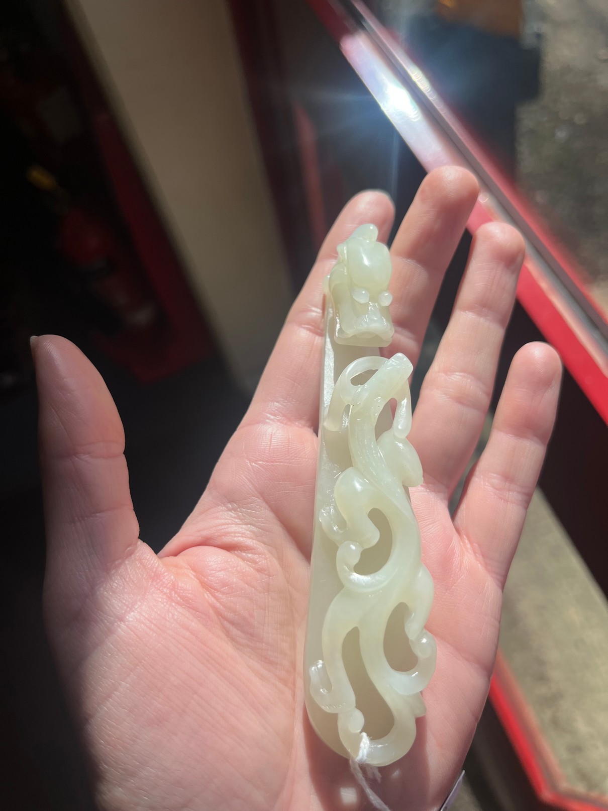 A Chinese white jade carved belt hook, Qing, in the form of a dragon, - Image 6 of 6