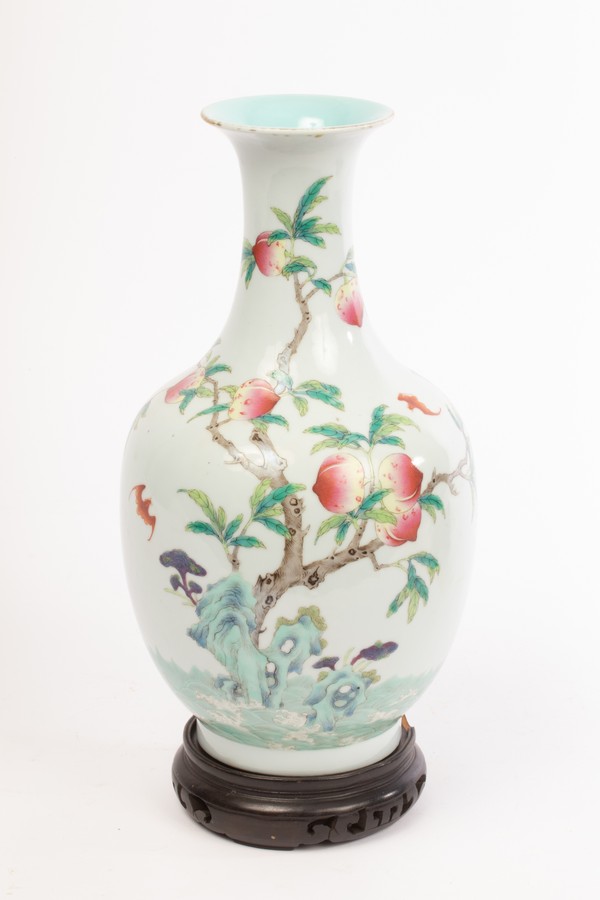 A Chinese famille rose porcelain vase, Guanyinping, Daqing Daoguang Nianzhi mark, maybe later,