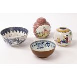 Four pieces of Oriental porcelain items, 19/20th Century,