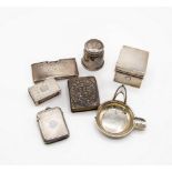 A quantity of small silver items to include a vesta case, Birmingham 1899, two travel inkwells,