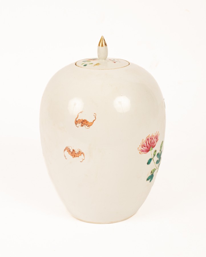 A Chinese famille rose porcelain jar and lid, Dong Gua Guan, 20th Century, of a melon shape, - Image 2 of 8