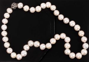A single row cultured pearl necklace