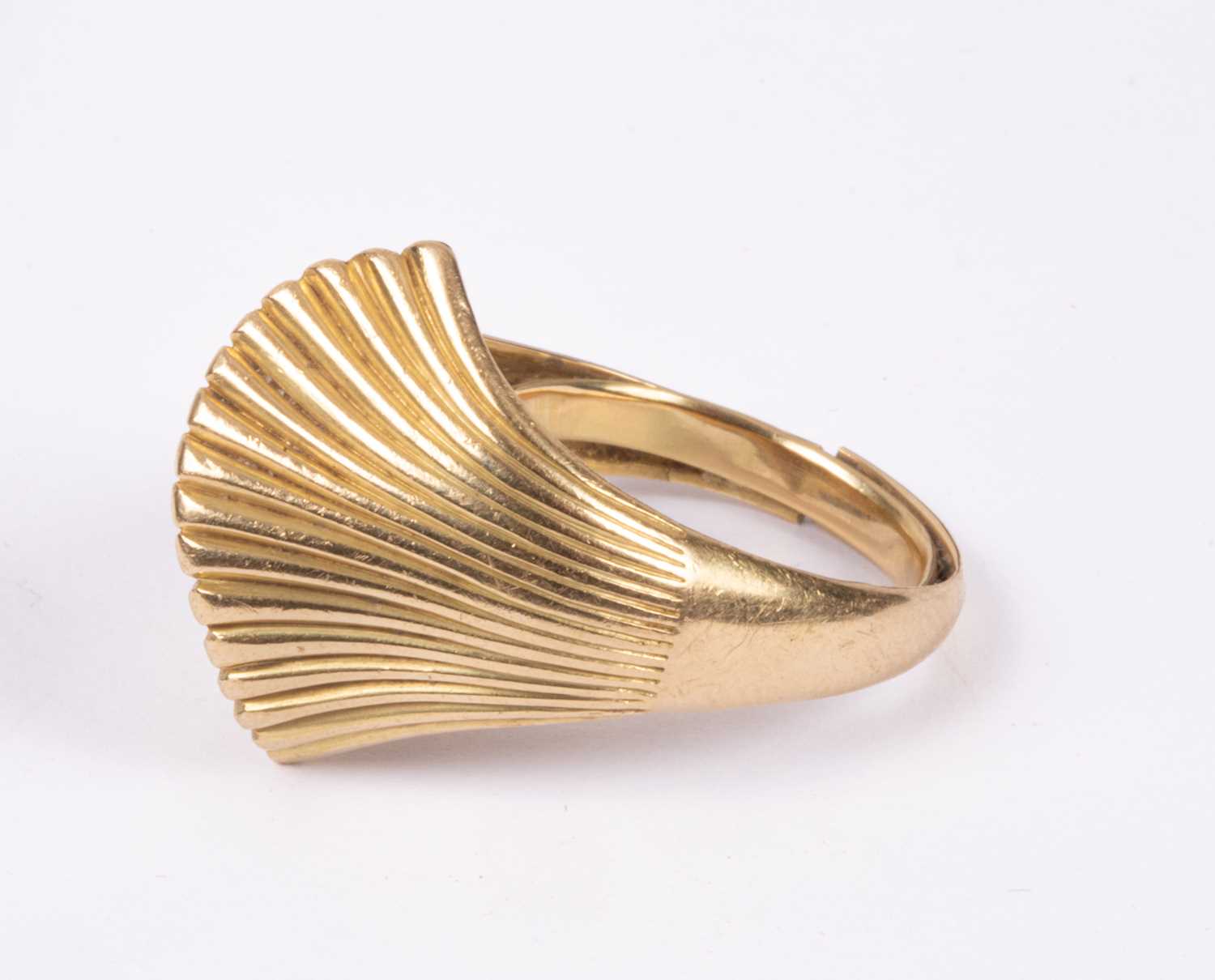 A 1970s Cartier yellow gold cocktail ring - Image 4 of 5