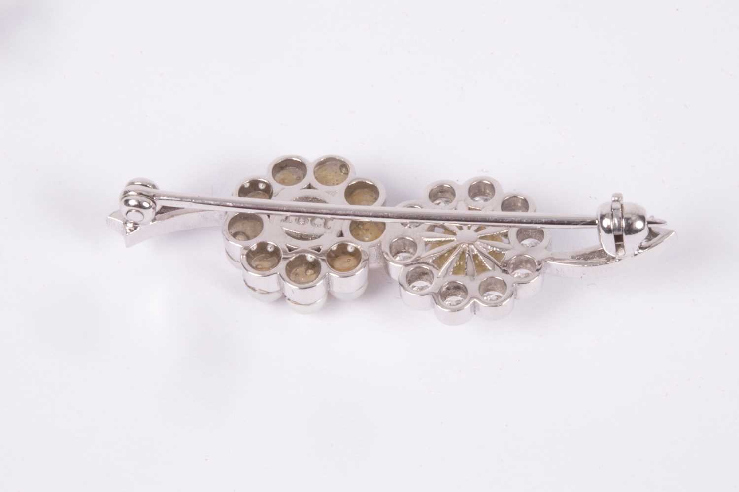 An 18ct white gold diamond and pearl brooch - Image 3 of 3