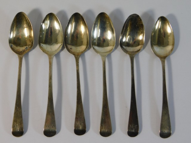 A set of six Georgian 1813 London silver tea spoon