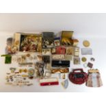 A quantity of costume jewellery & fashion items in