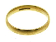 A 9ct gold band, 2.1g, size P