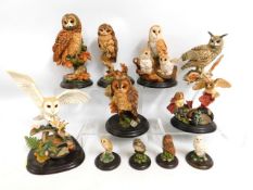 Eleven Country Artists owl models, largest 9.5in t