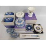 A quantity of Wedgwood including boxed pieces of jasperware twinned with one piece of Royal Worceste