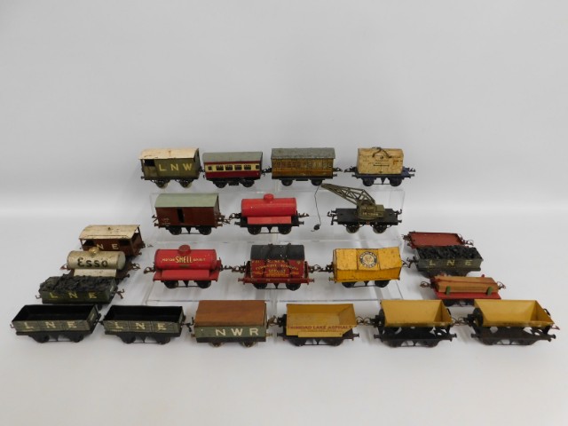 A collection of mostly tin plate tenders & carriag