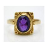 A 9ct gold ring set with amethyst, 3g, size P