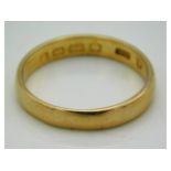 A 22ct gold band, size R/S, 4.3g