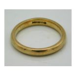A 9ct gold band, size O, 3.5g