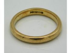 A 9ct gold band, size O, 3.5g