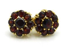 A pair of 9ct gold garnet earrings, 2.8g