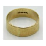 A 9ct gold band, size Q/R, 3.5g